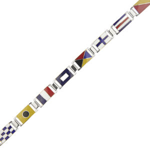 zoom dettaglio maglia segmenti con bandiere nautiche su bracciale oro bianco