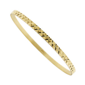 Bracciale rigido rotondo a fascia piatta con lavorazione geometriche in oro giallo 18kt.