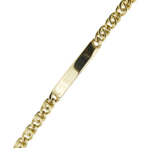 zoom dettaglio placchetta su bracciale oro giallo