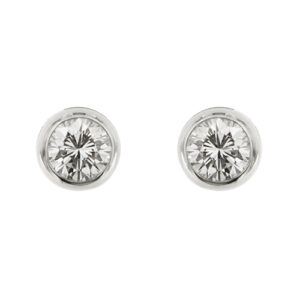Orecchini in oro bianco 18 kt punti luce a cipollina con 2 diamanti da 0,40 ct cad, totale 0,80 ct, colore FG, purezza VVS; chiusura con perno e farfallina.